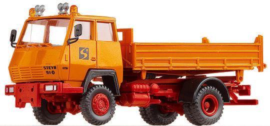 Steyr 91 street service<br /><a href='images/pictures/Roco/1653.jpg' target='_blank'>Full size image</a>